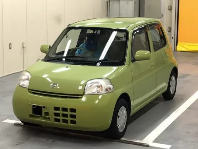 Daihatsu Esse