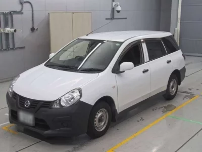 Nissan AD