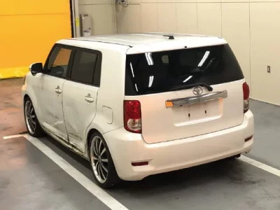 Toyota COROLLA RUMION