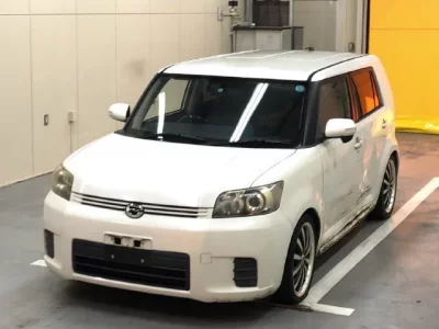 Toyota COROLLA RUMION