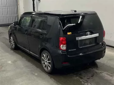 Toyota COROLLA RUMION