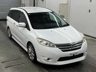 Nissan LAFESTA