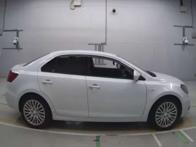 Suzuki KIZASHI