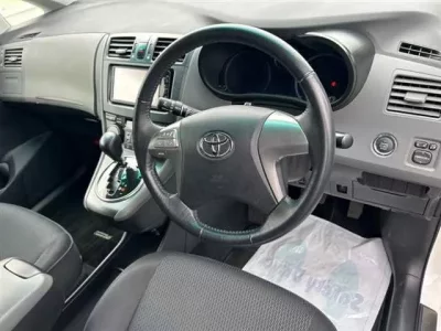 Toyota MARK X ZIO