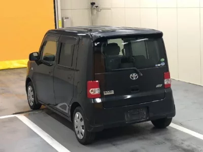 Toyota PIXIS SPACE