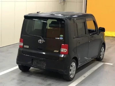 Toyota PIXIS SPACE