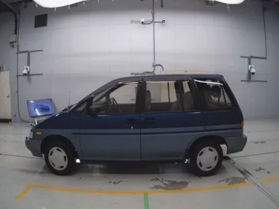 Nissan PRAIRIE