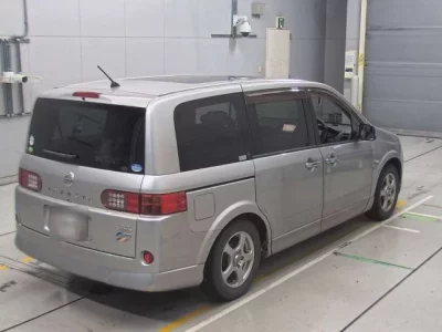 Nissan LAFESTA