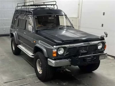 Nissan SAFARI