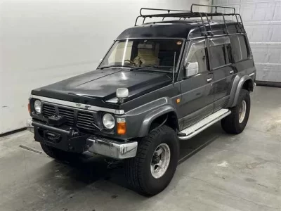 Nissan SAFARI