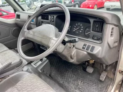 Nissan CARAVAN VAN