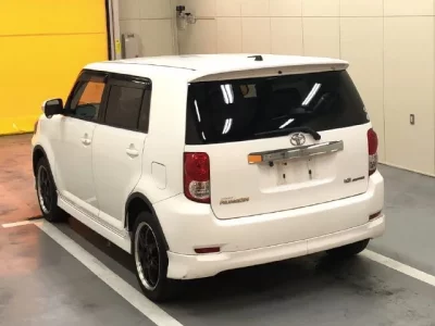 Toyota COROLLA RUMION
