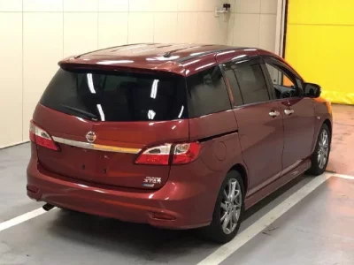 Nissan LAFESTA