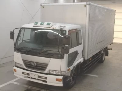 Nissan CONDOR
