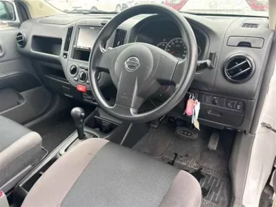 Nissan AD