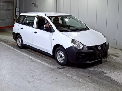 Nissan AD