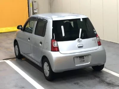 Daihatsu Esse