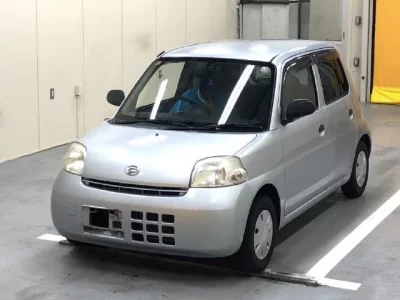 Daihatsu Esse