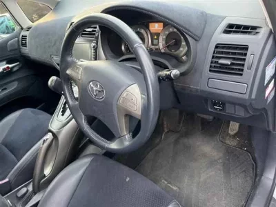 Toyota BLADE