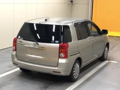 Toyota RAUM