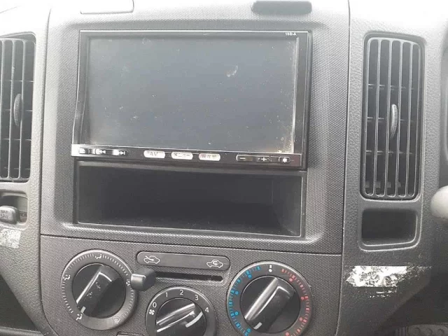 Nissan AD