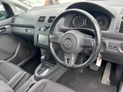 Volkswagen GOLF TOURAN