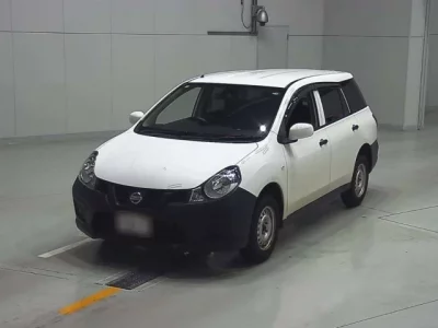 Nissan AD