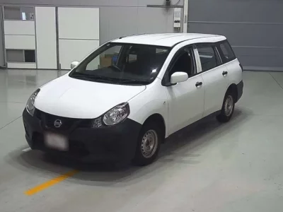 Nissan AD