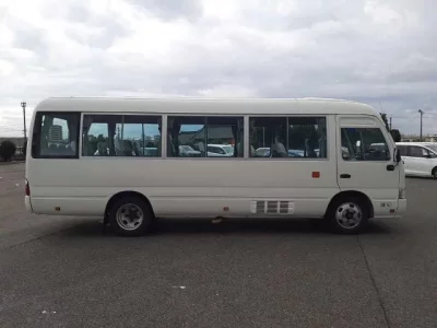 Toyota COASTER