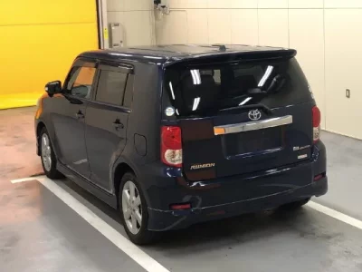 Toyota COROLLA RUMION