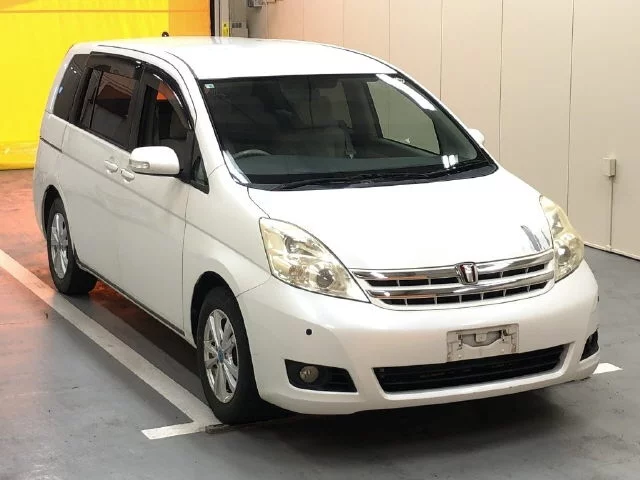 Toyota ISIS