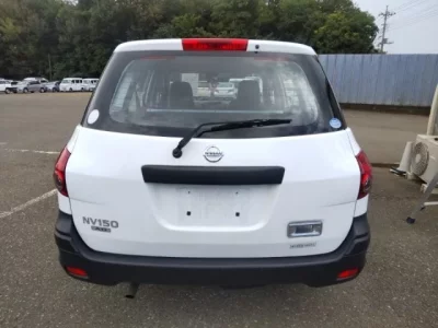 Nissan AD