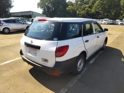 Nissan AD