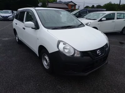 Nissan AD