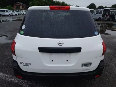 Nissan AD