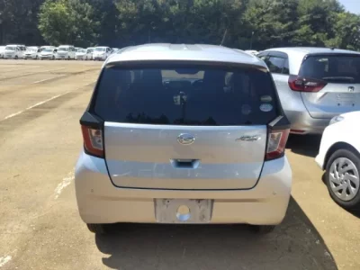 Daihatsu MIRA E S