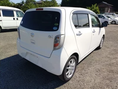 Daihatsu MIRA E S
