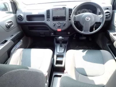 Nissan AD