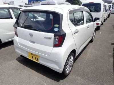 Daihatsu MIRA E S