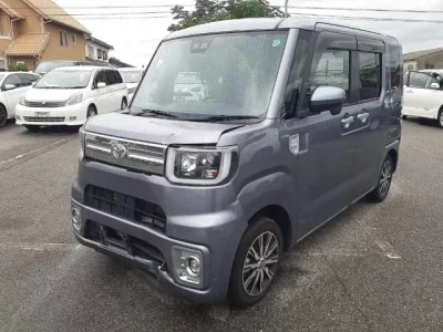 Toyota PIXIS MEGA