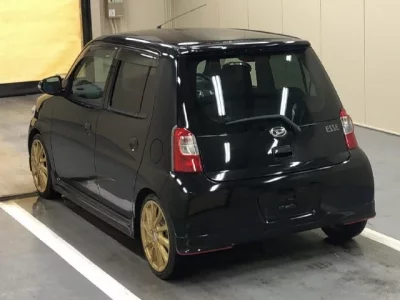 Daihatsu Esse