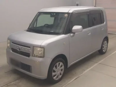 Toyota PIXIS SPACE