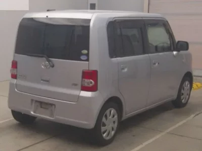 Toyota PIXIS SPACE