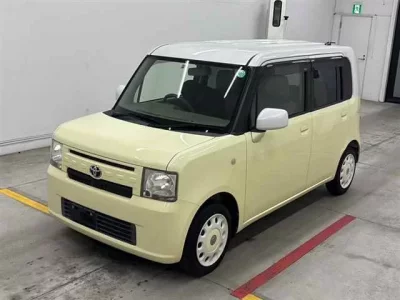 Toyota PIXIS SPACE