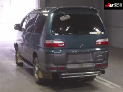Mitsubishi DELICA