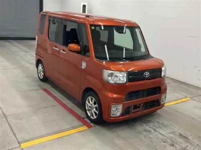 Toyota PIXIS MEGA
