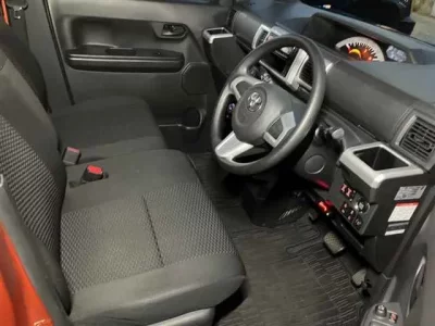 Toyota PIXIS MEGA