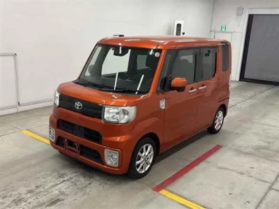 Toyota PIXIS MEGA