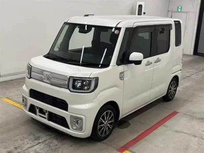 Toyota PIXIS MEGA
