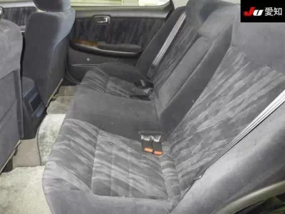 Nissan LAUREL